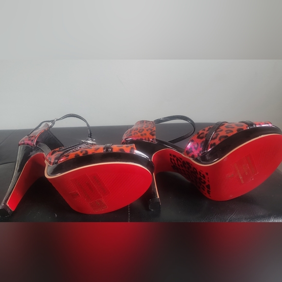 Bordello Leopard Pin-up Pumps - size 7 - Picture 4 of 4
